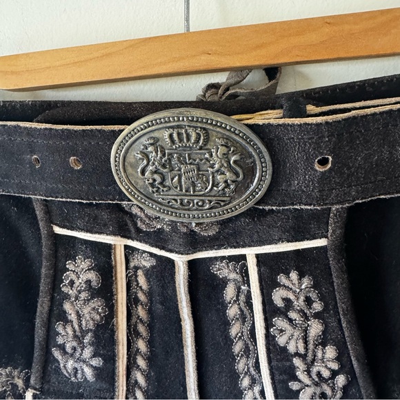 Authentic dark brown leather lederhosen - Picture 5 of 7